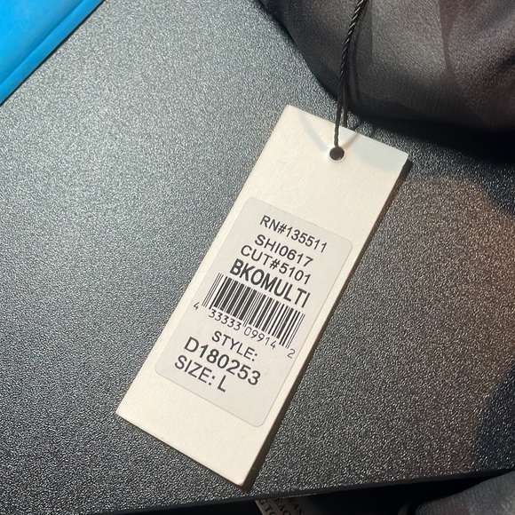 Why Dress - Picture 2 of 3